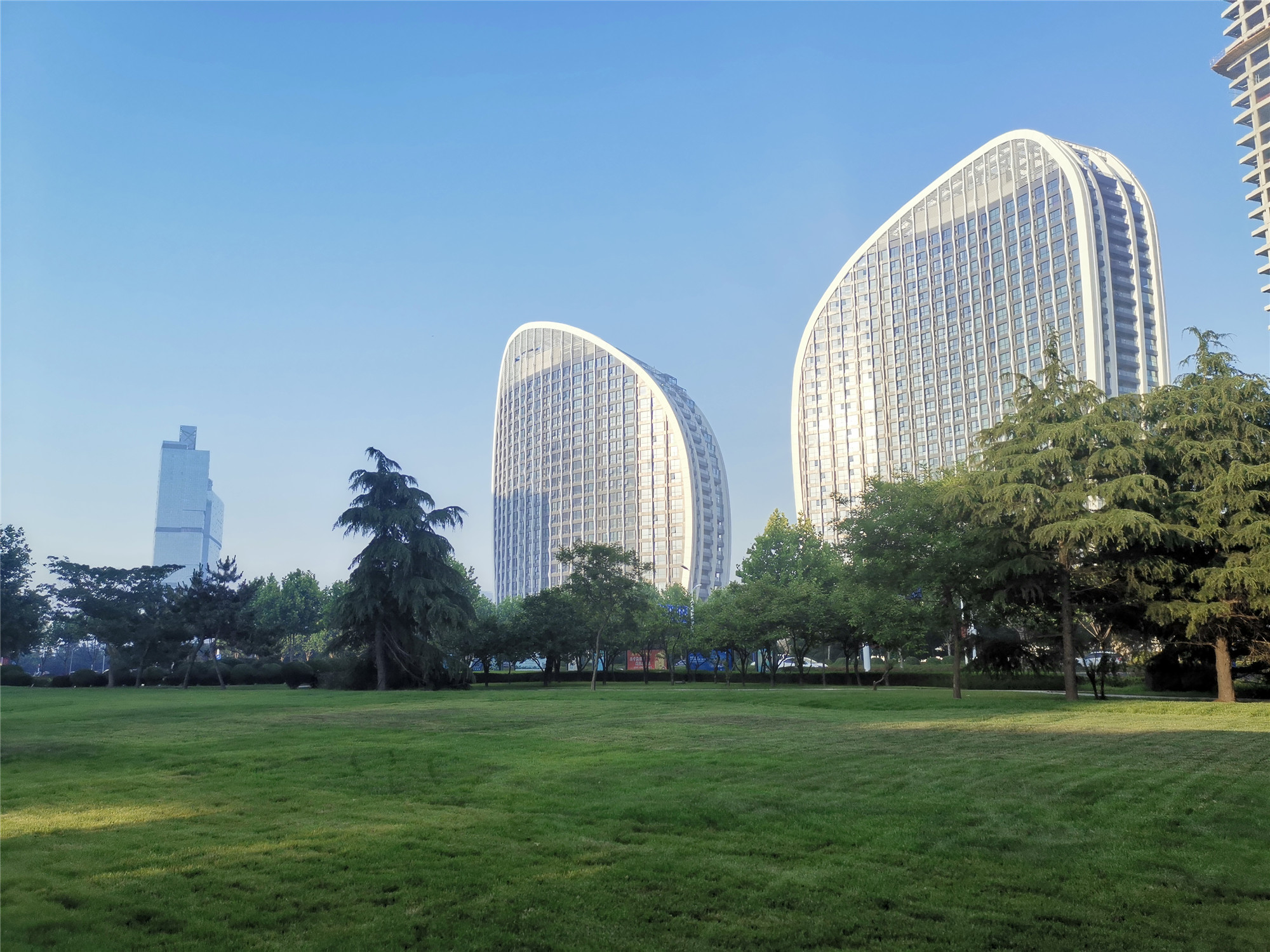 茶咖午餐场地全免费！这样的企业家会客厅只有青岛有！(图1)